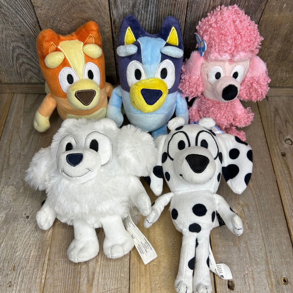 Bluey and Friends Plush Toy Lot of 5 Bluey Bingo Coco Chloe Lila Moose Toys